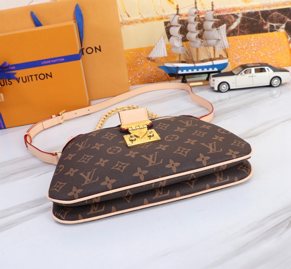 ルイヴィトンバッグ内部構造